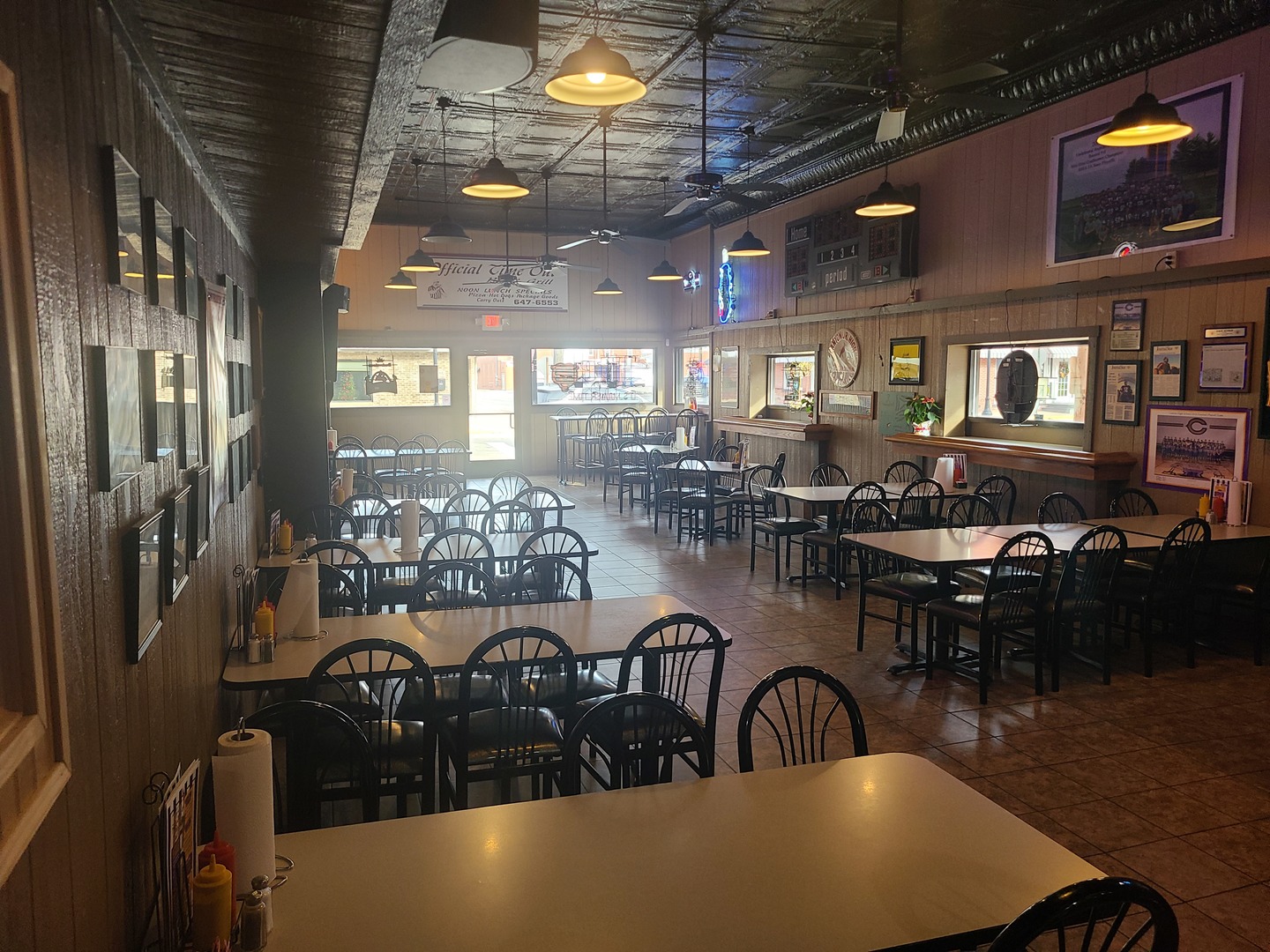 68 E Elm Street, Canton, IL 61520