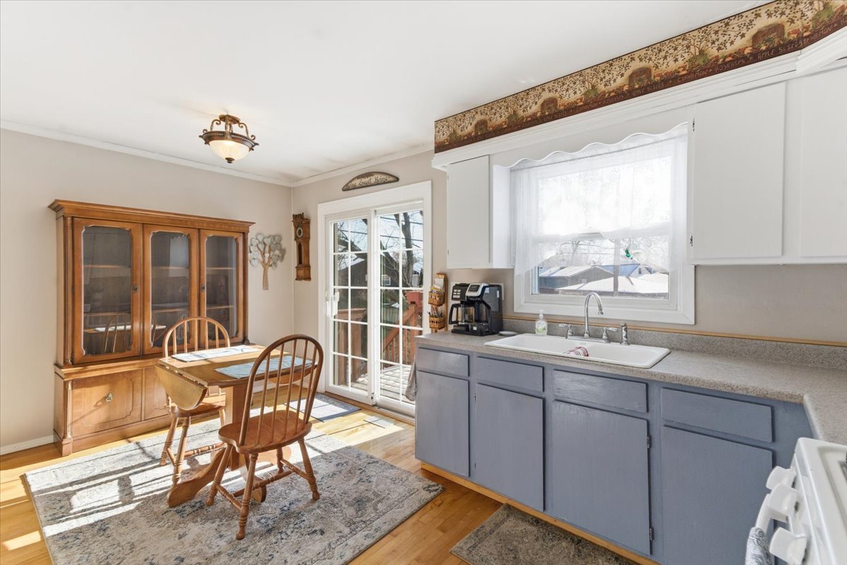 121 E Clarendon Drive, Round Lake Beach, IL 60073