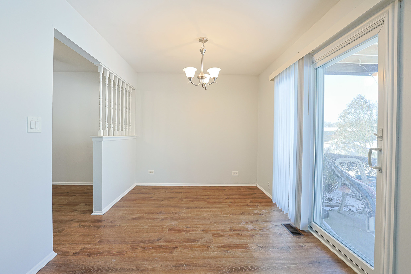 600 Stone Circle Court #W1, Schaumburg, IL 60194