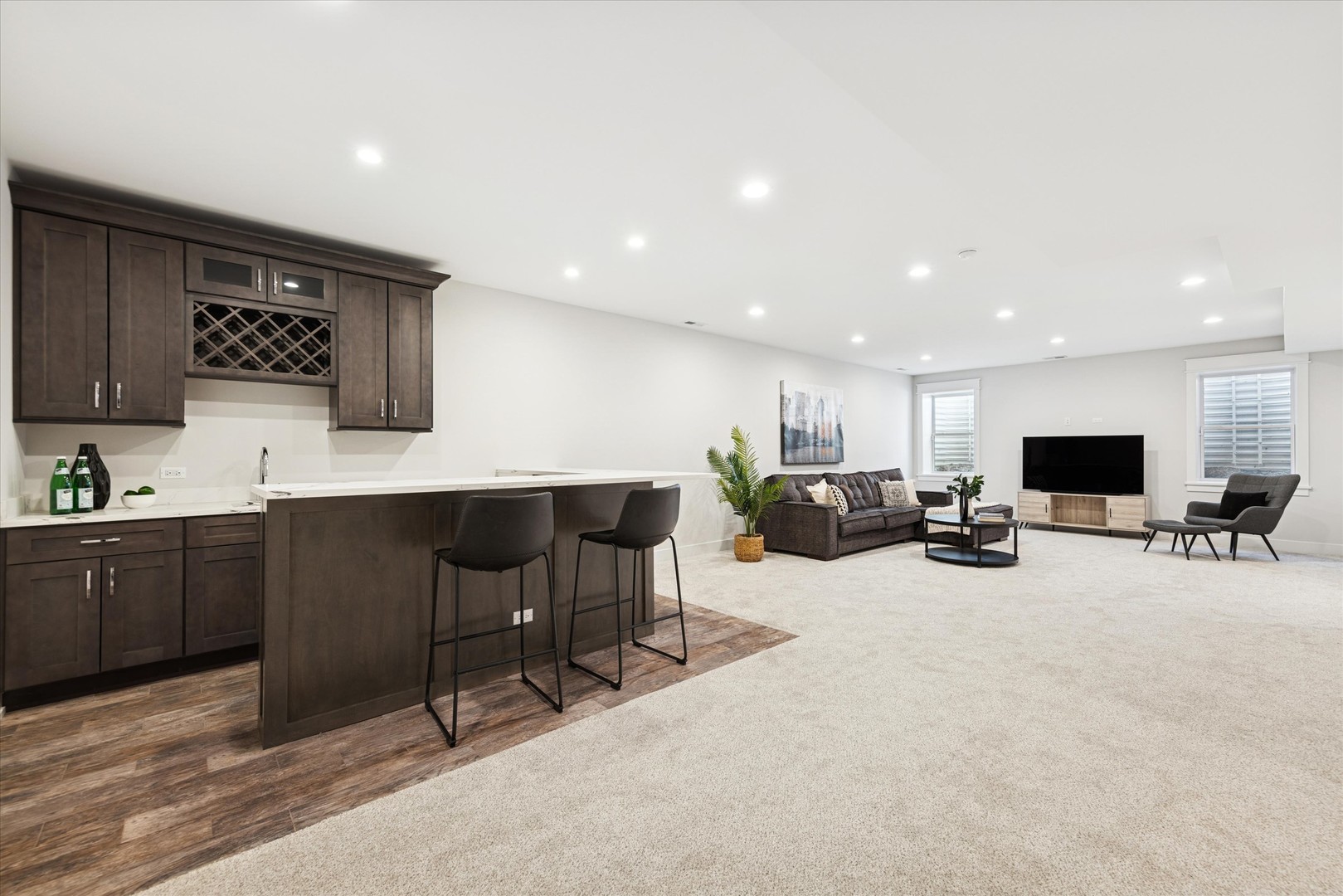 432 N Ridgeland Avenue, Elmhurst, IL 60126