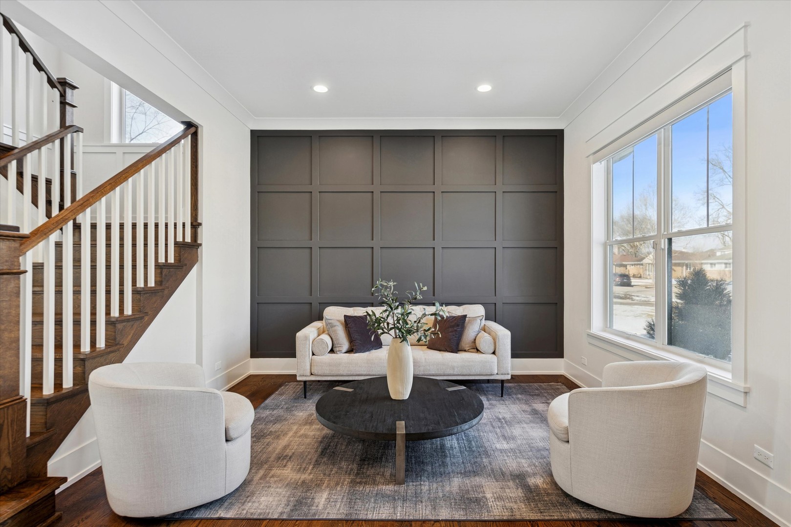 432 N Ridgeland Avenue, Elmhurst, IL 60126