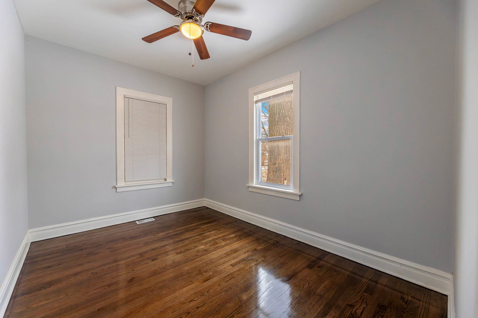 7427 S Perry Avenue, Chicago, IL 60621