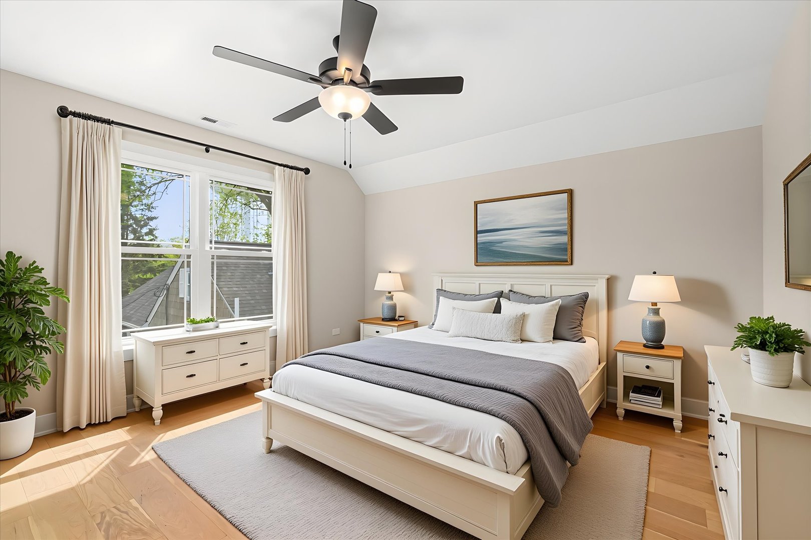 520 N Sleight Street, Naperville, IL 60563