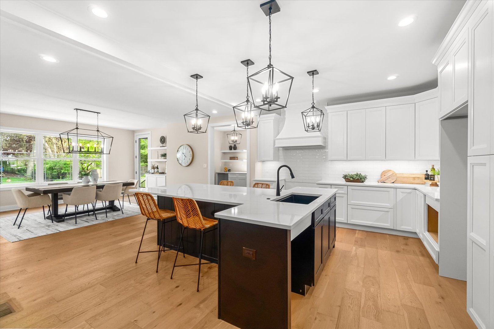 520 N Sleight Street, Naperville, IL 60563