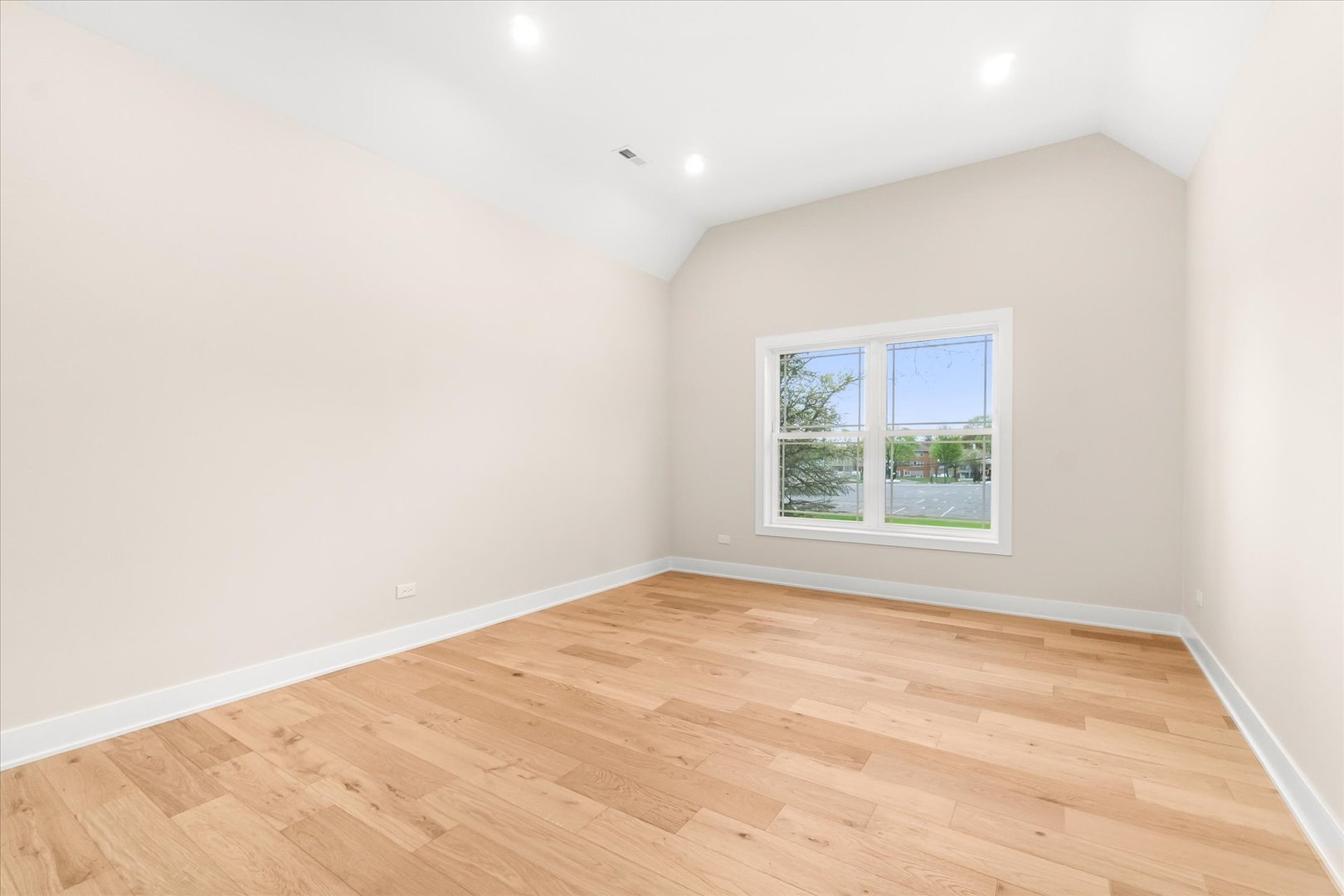 520 N Sleight Street, Naperville, IL 60563