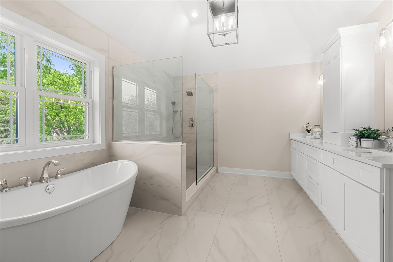 520 N Sleight Street, Naperville, IL 60563