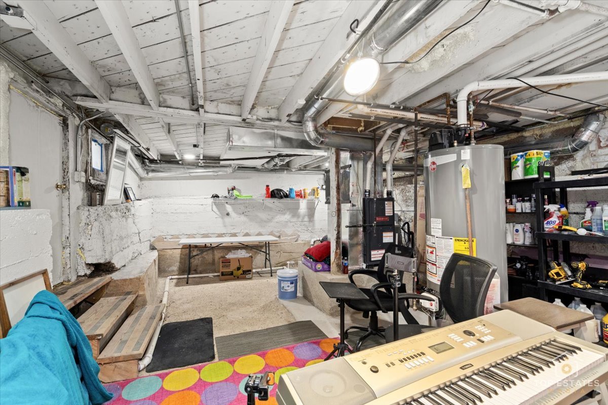 268 N Gifford Street, Elgin, IL 60120