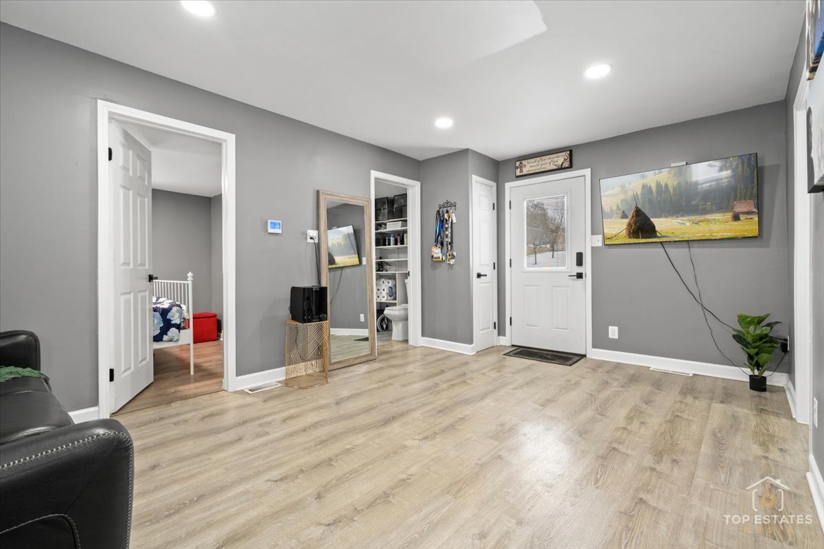 268 N Gifford Street, Elgin, IL 60120