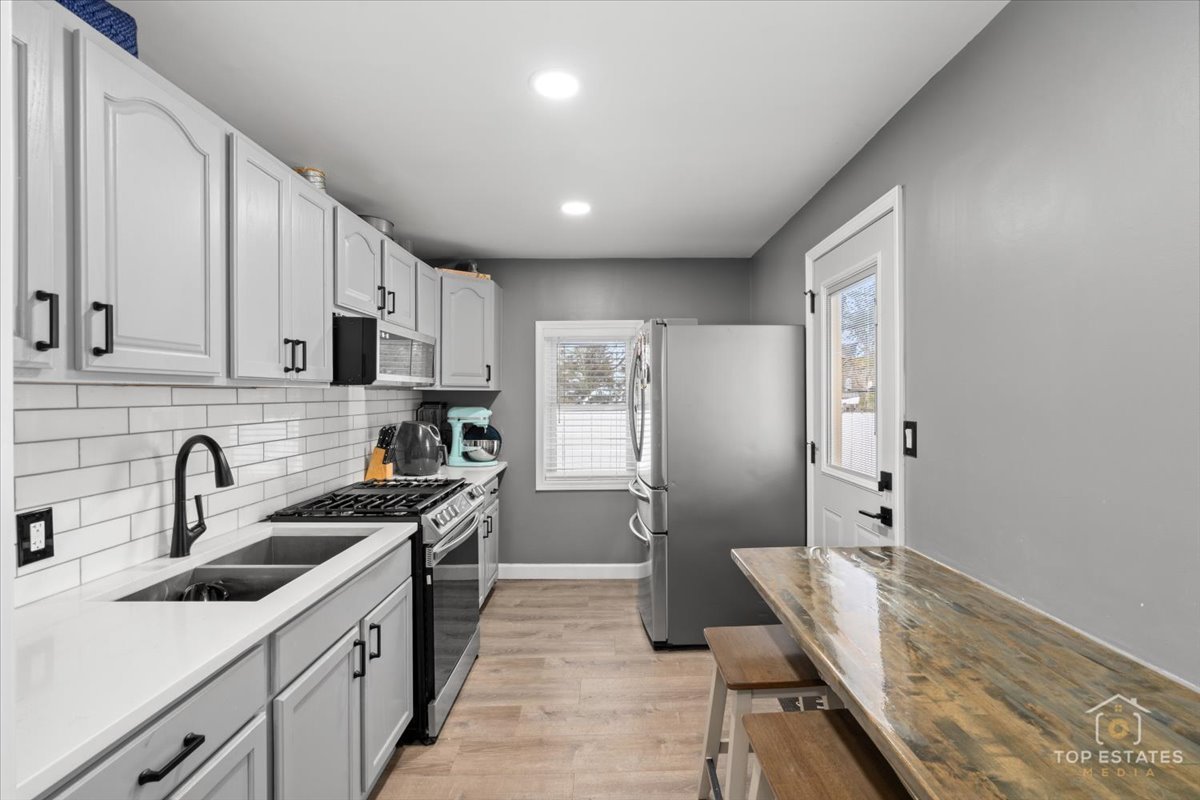 268 N Gifford Street, Elgin, IL 60120