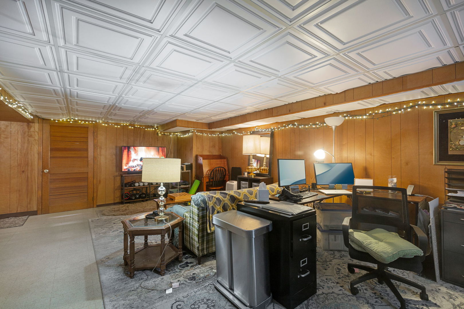 121 Pomeroy Avenue, Crystal Lake, IL 60014