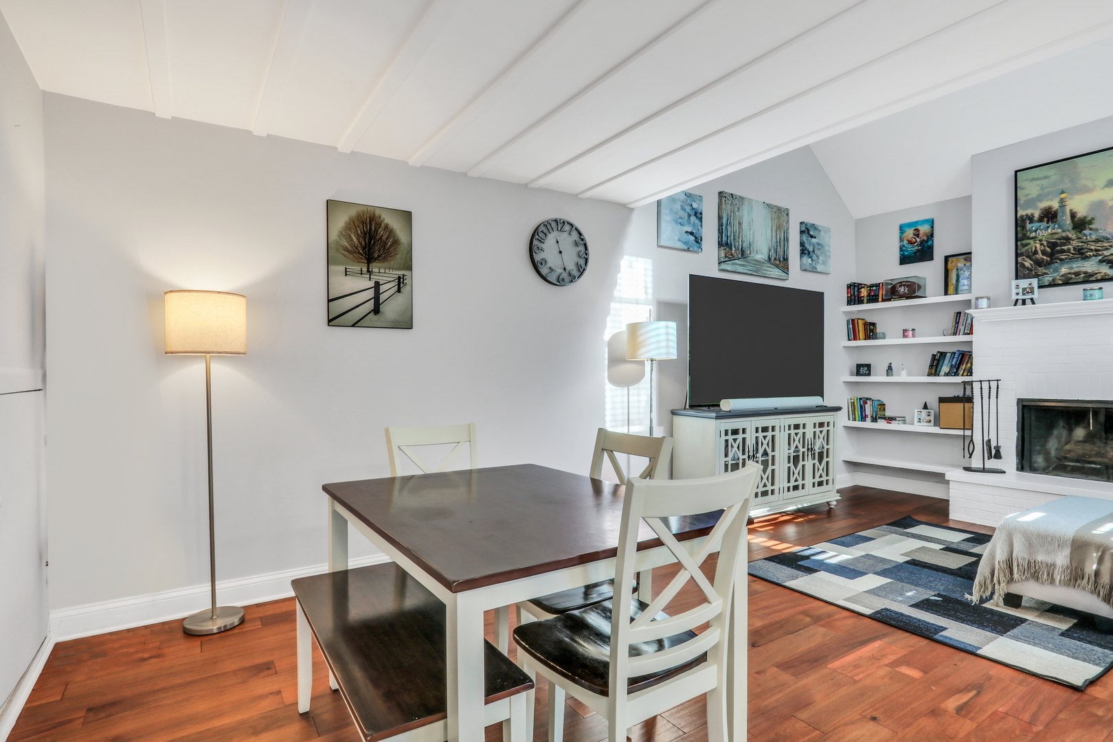 705 COLBY Court, Gurnee, IL 60031