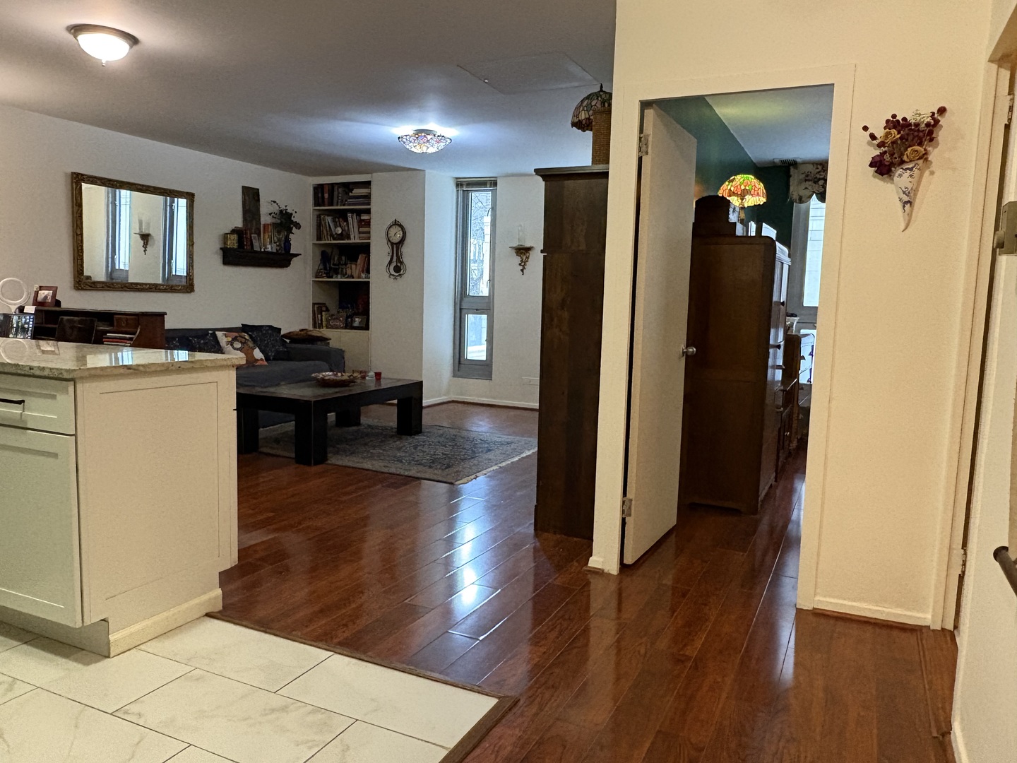 21 W Goethe Street #2A, Chicago, IL 60610