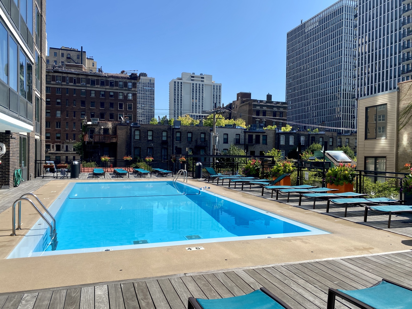 21 W Goethe Street #2A, Chicago, IL 60610