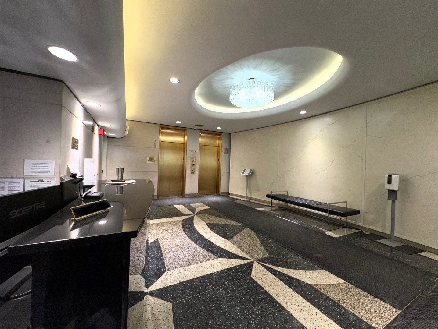 21 W Goethe Street #2A, Chicago, IL 60610