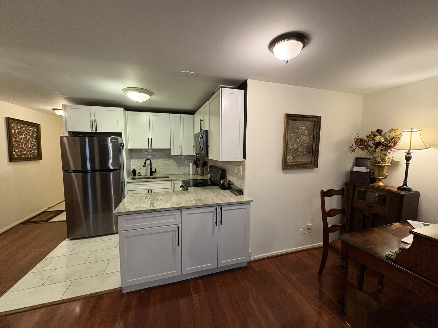 21 W Goethe Street #2A, Chicago, IL 60610