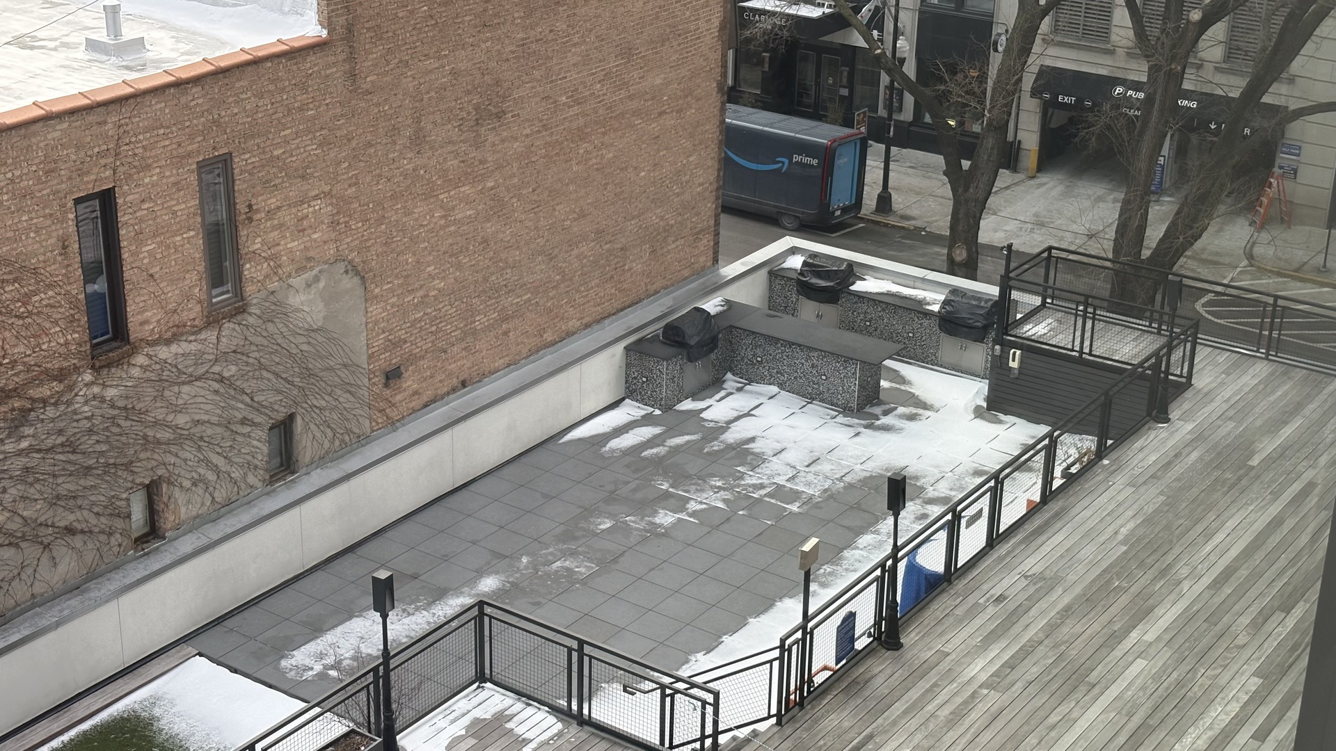 21 W Goethe Street #2A, Chicago, IL 60610