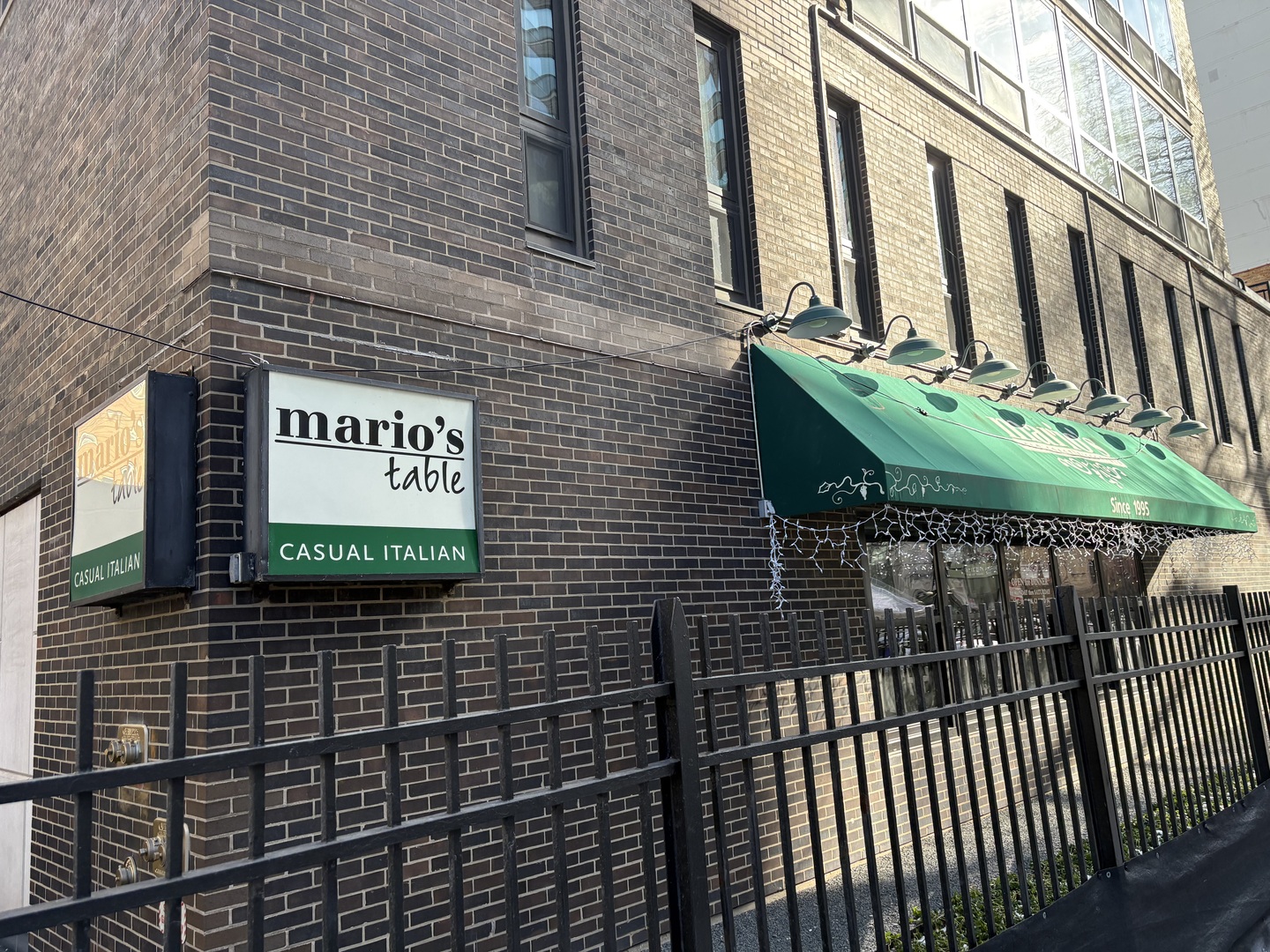 21 W Goethe Street #2A, Chicago, IL 60610