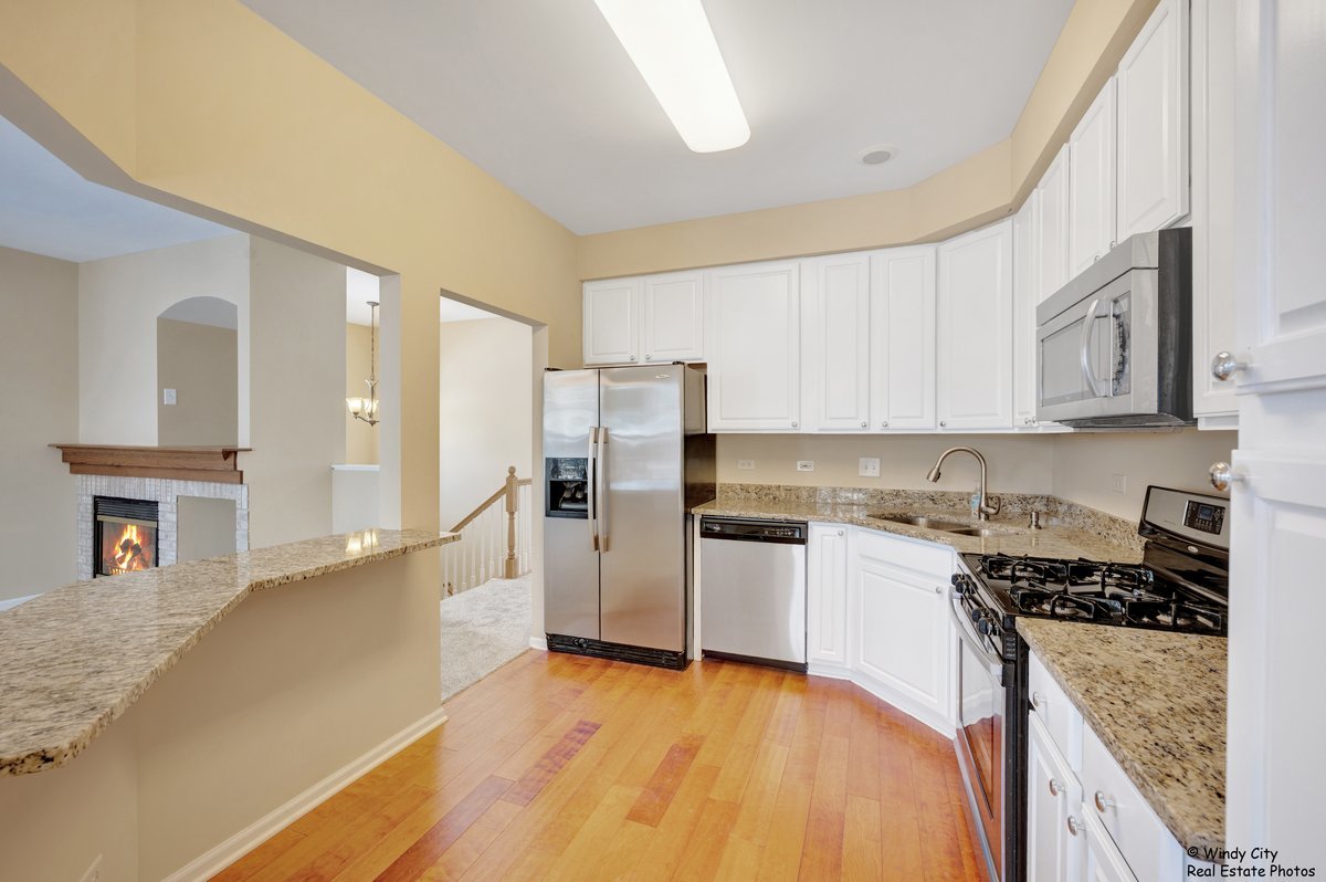 1126 Chadwick Drive, Grayslake, IL 60030