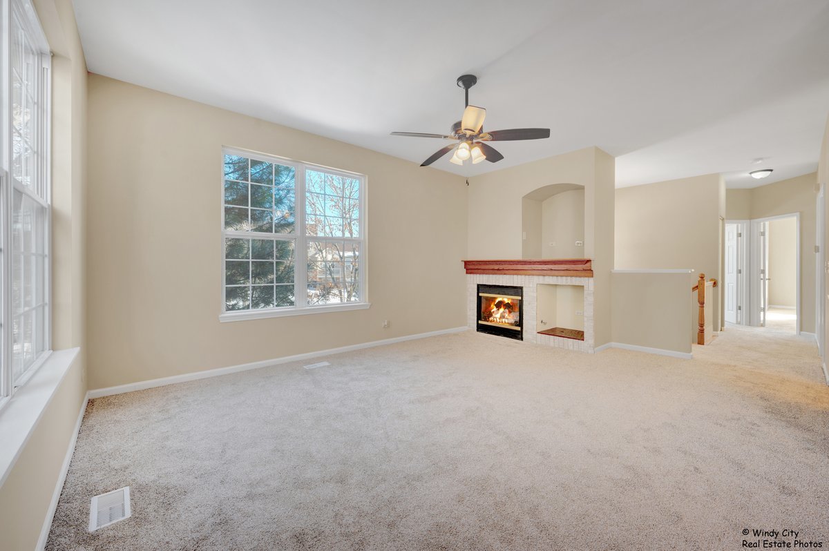 1126 Chadwick Drive, Grayslake, IL 60030