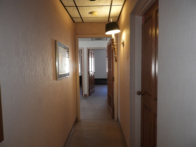 5 S County Street, Waukegan, IL 60085