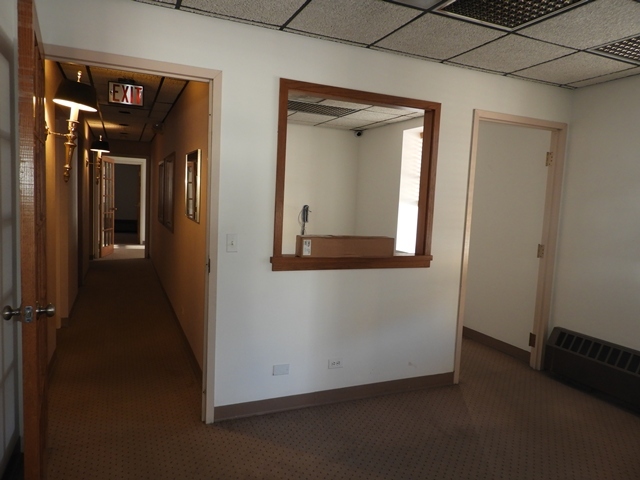 5 S County Street, Waukegan, IL 60085