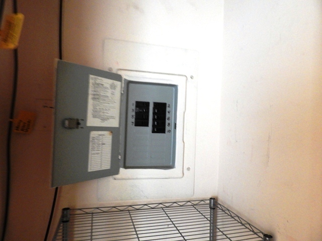 5 S County Street, Waukegan, IL 60085