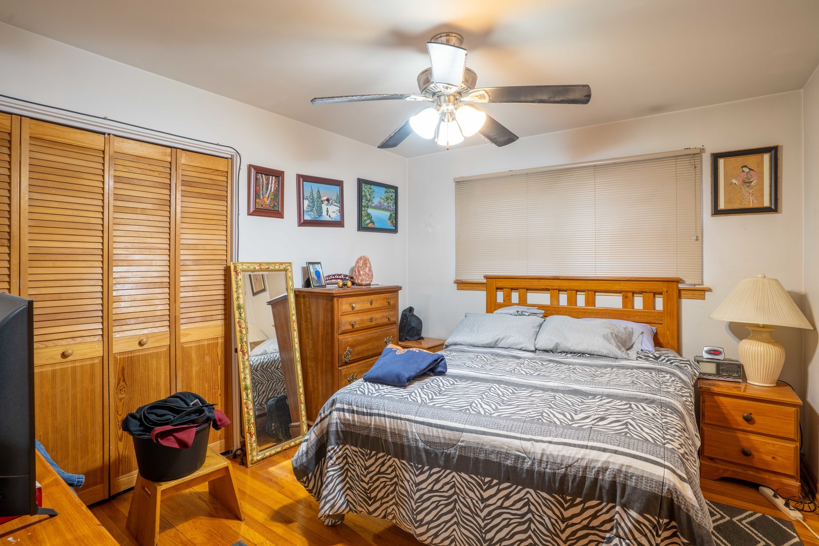 5758 W 64th Place, Chicago, IL 60638