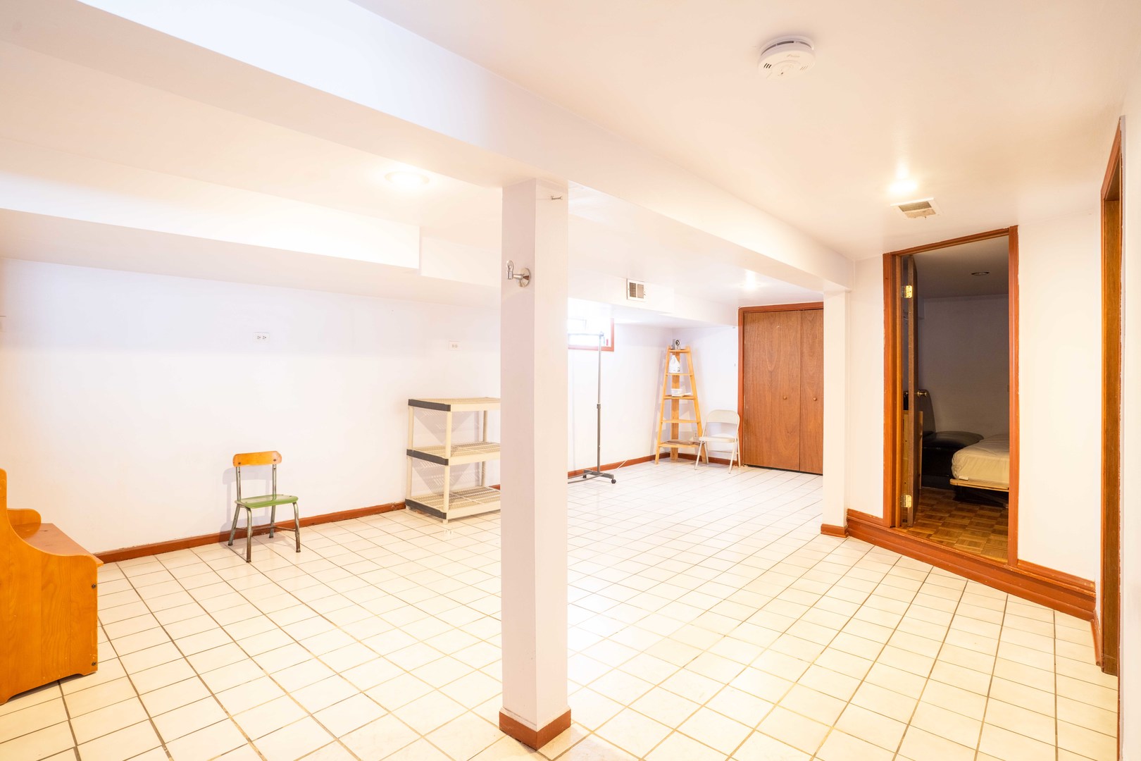 5758 W 64th Place, Chicago, IL 60638