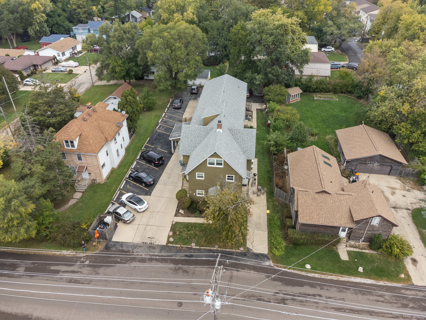 304 Hankes Avenue, Aurora, IL 60505