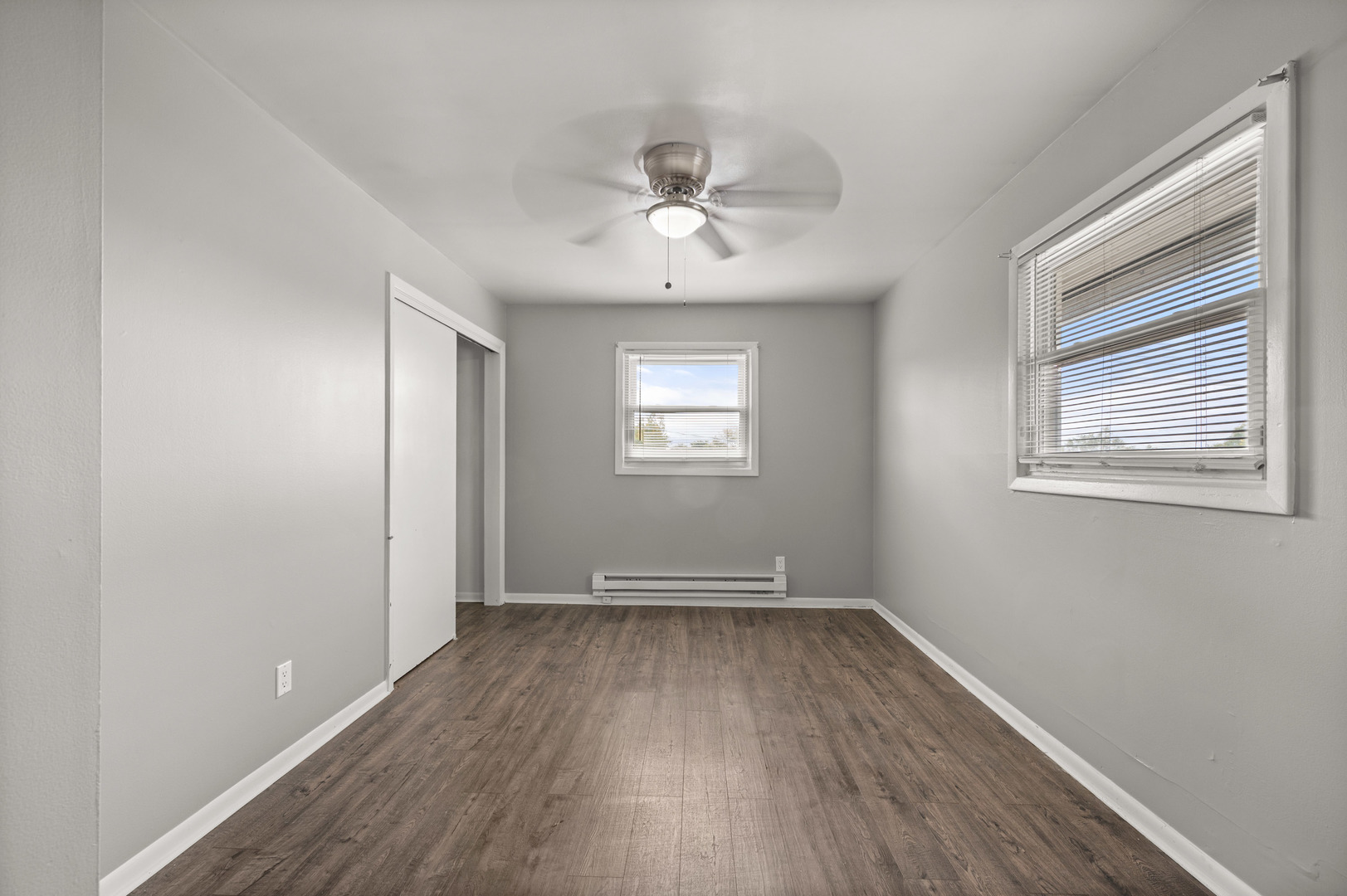 304 Hankes Avenue, Aurora, IL 60505