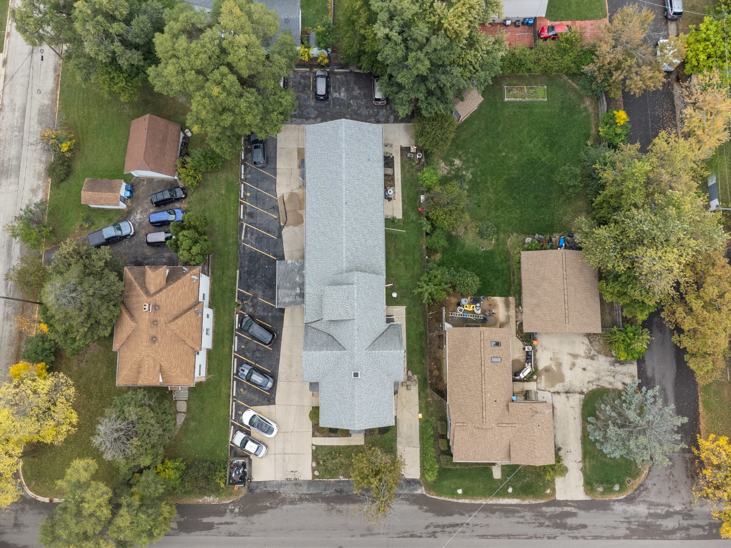 304 Hankes Avenue, Aurora, IL 60505