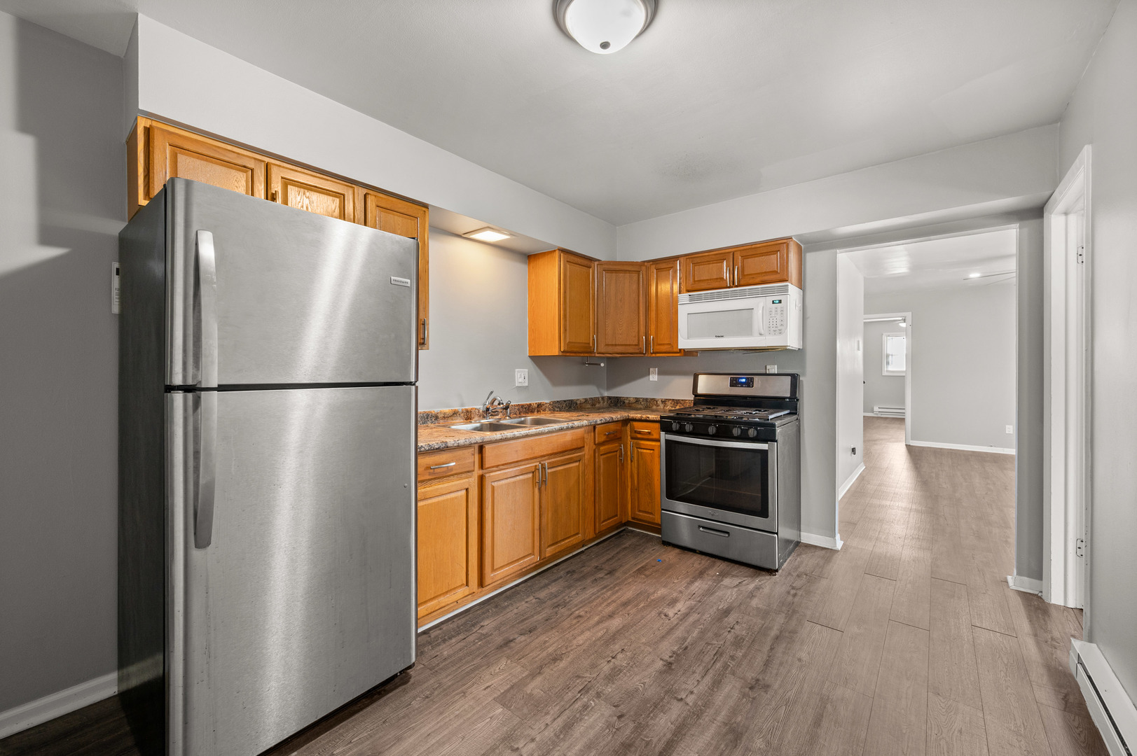 304 Hankes Avenue, Aurora, IL 60505