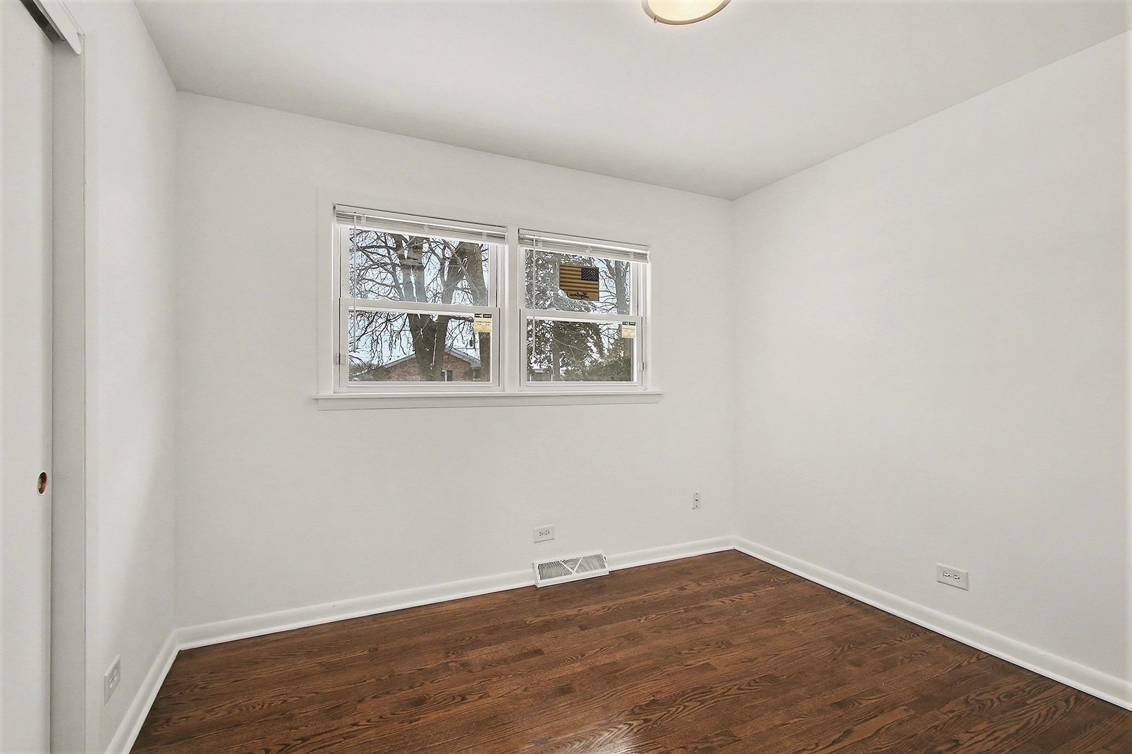 16728 School Street, South Holland, IL 60473