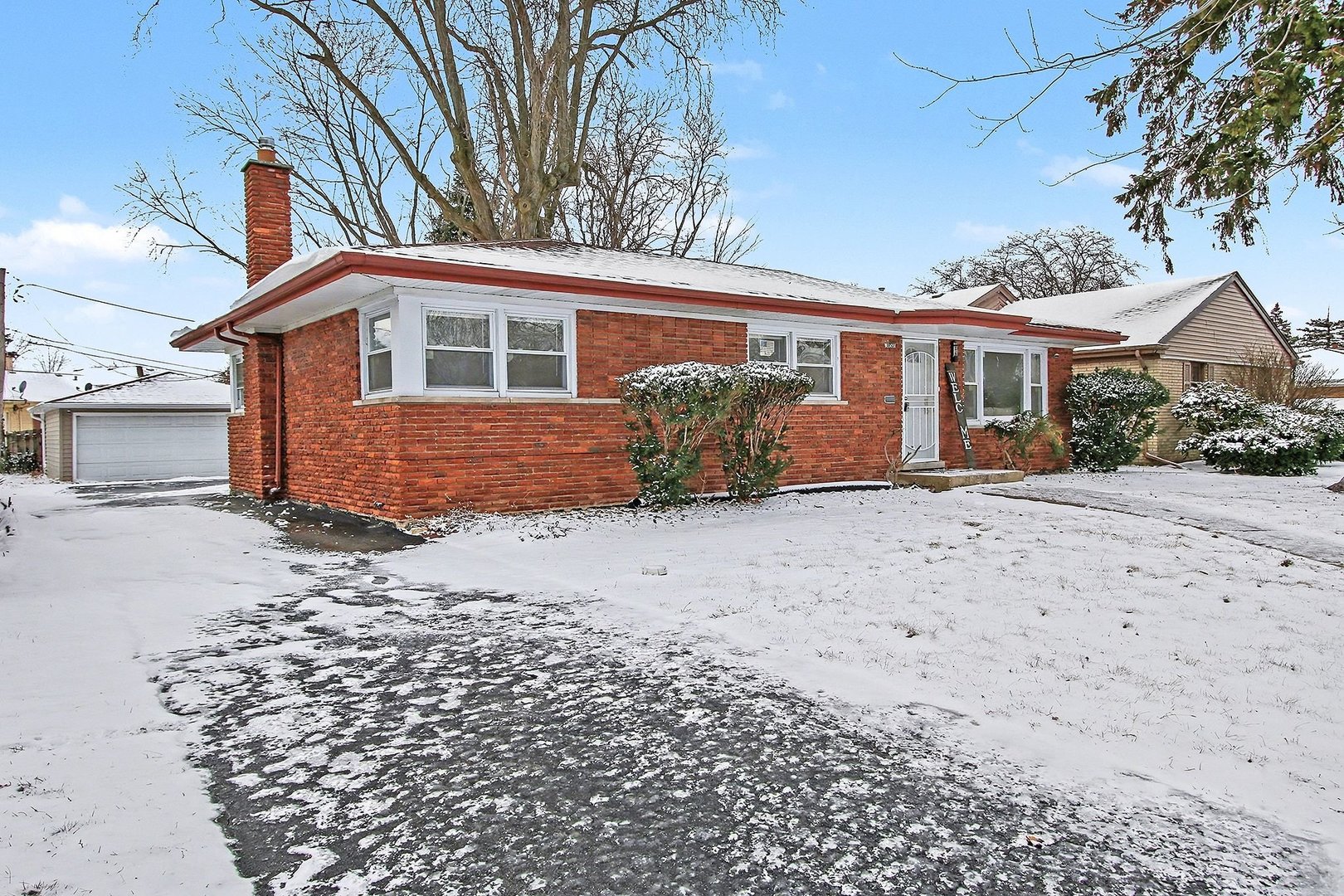 16728 School Street, South Holland, IL 60473