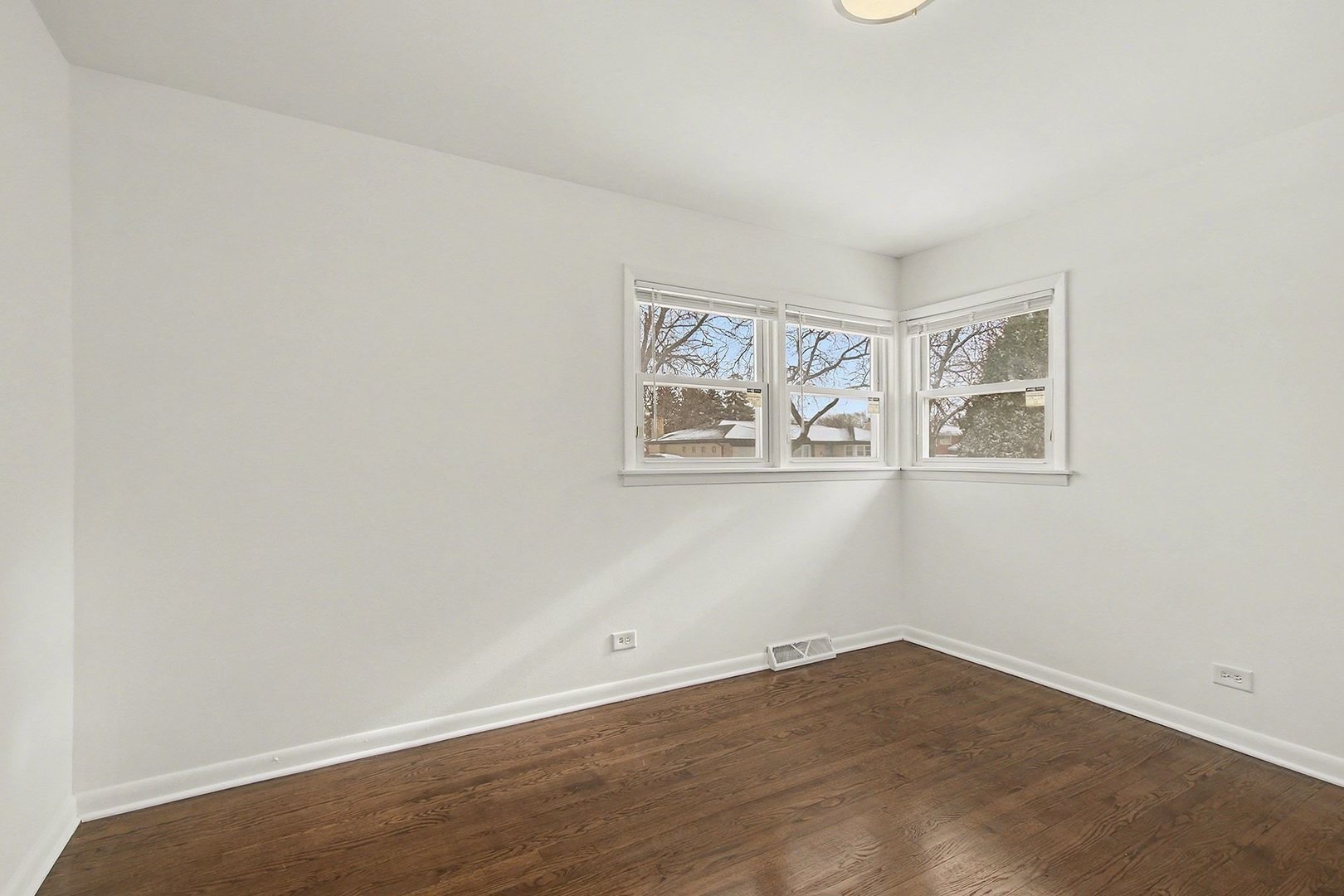 16728 School Street, South Holland, IL 60473