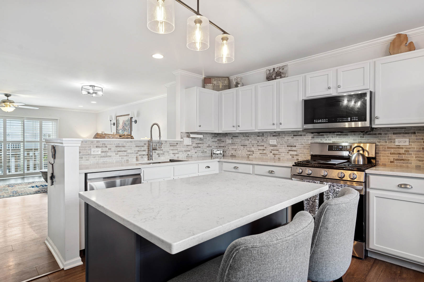 782 W Misty Drive, Palatine, IL 60074