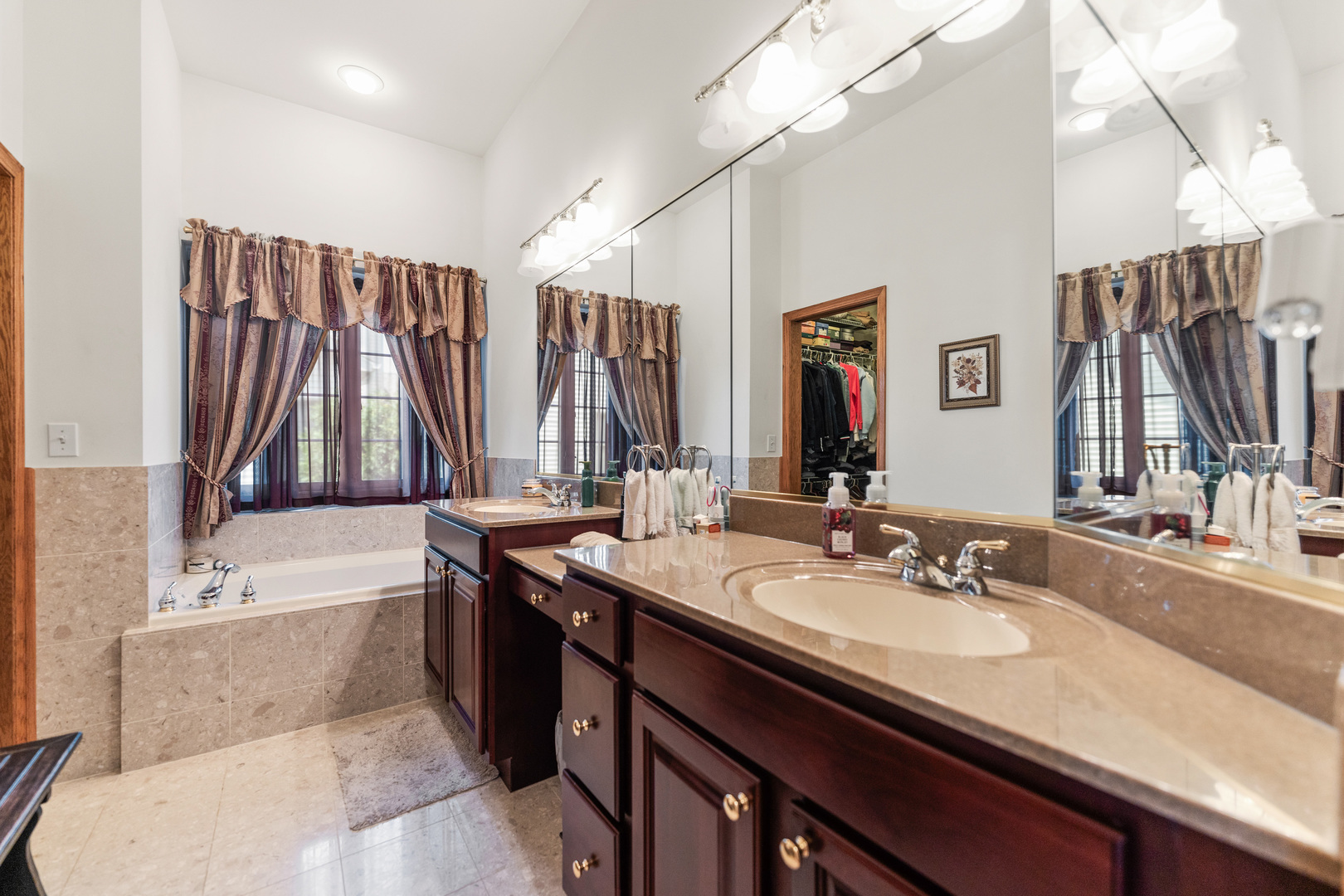 311 Alden Drive, Sycamore, IL 60178