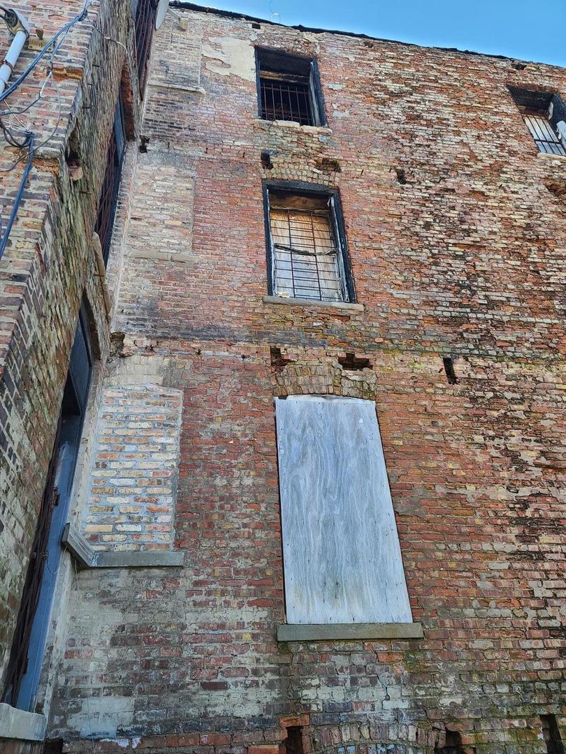 935 E 75th Street, Chicago, IL 60619