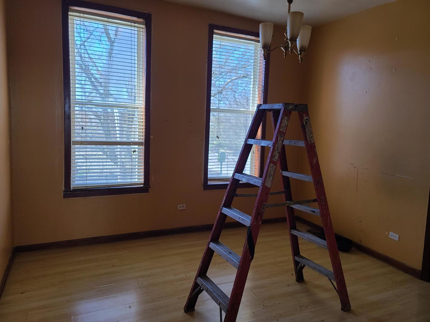 935 E 75th Street, Chicago, IL 60619