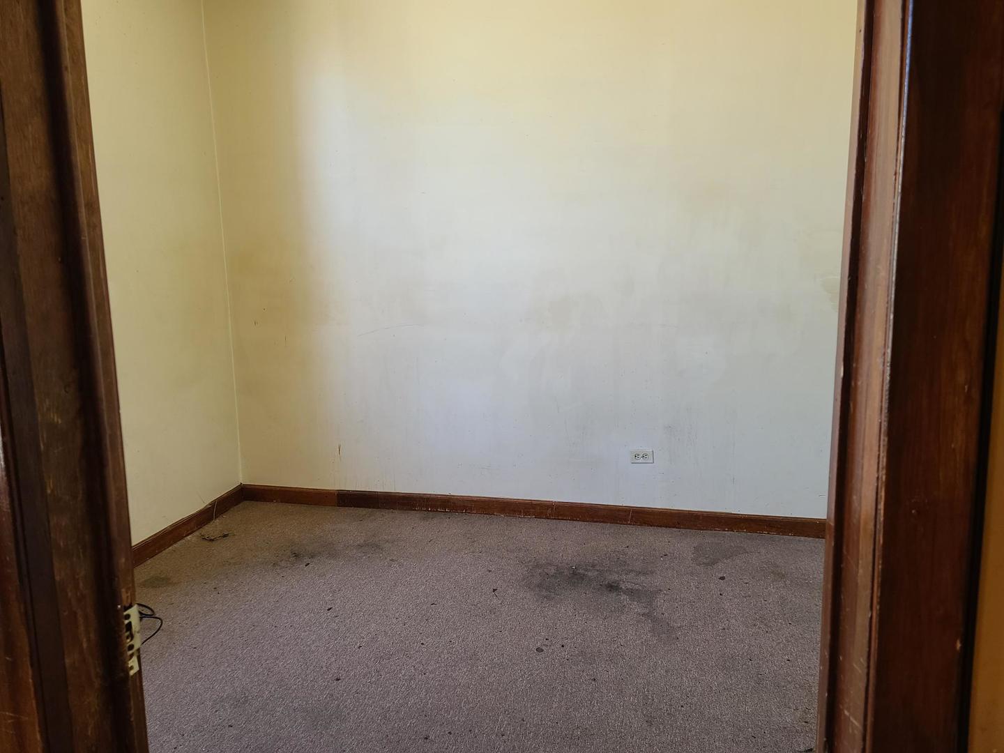 935 E 75th Street, Chicago, IL 60619