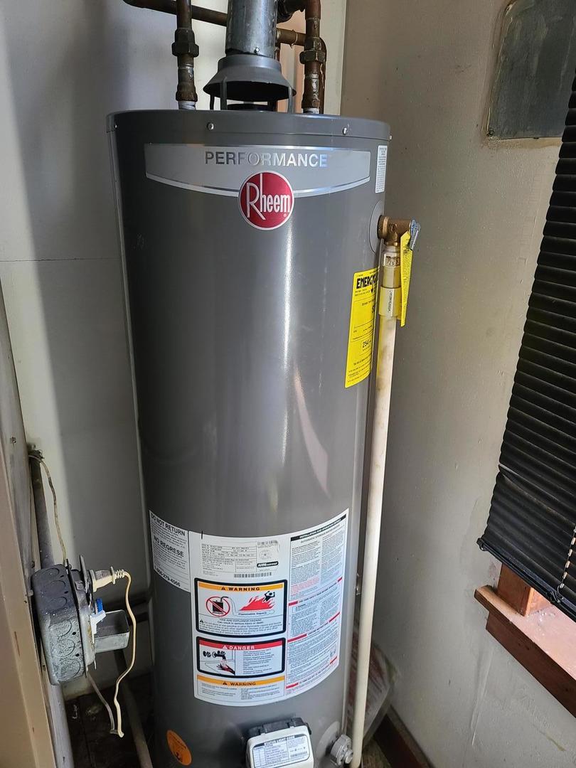 935 E 75th Street, Chicago, IL 60619