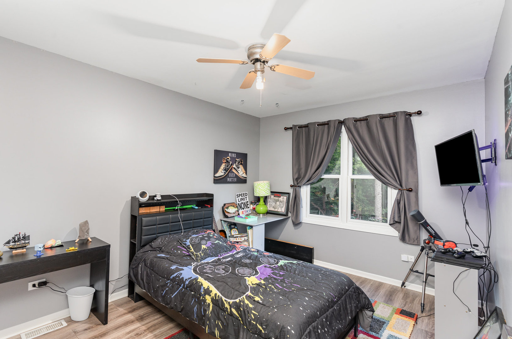 6032 S Lake Shore Drive, Cary, IL 60013