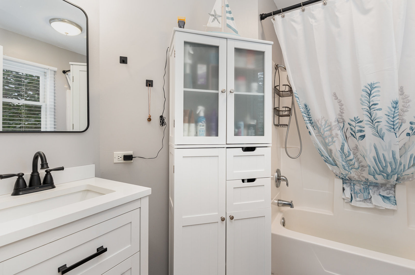 6032 S Lake Shore Drive, Cary, IL 60013