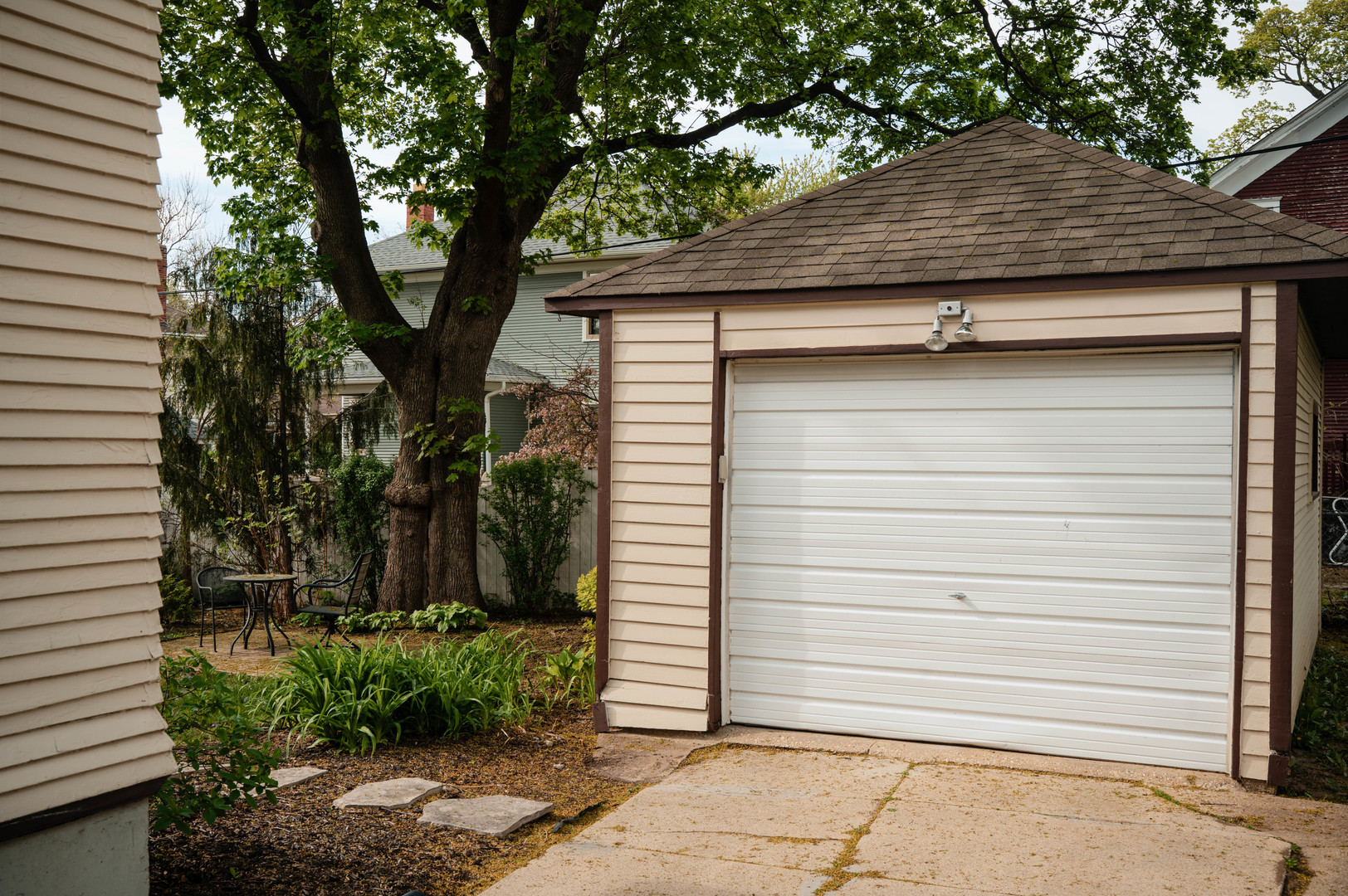 Elgin, IL 60120