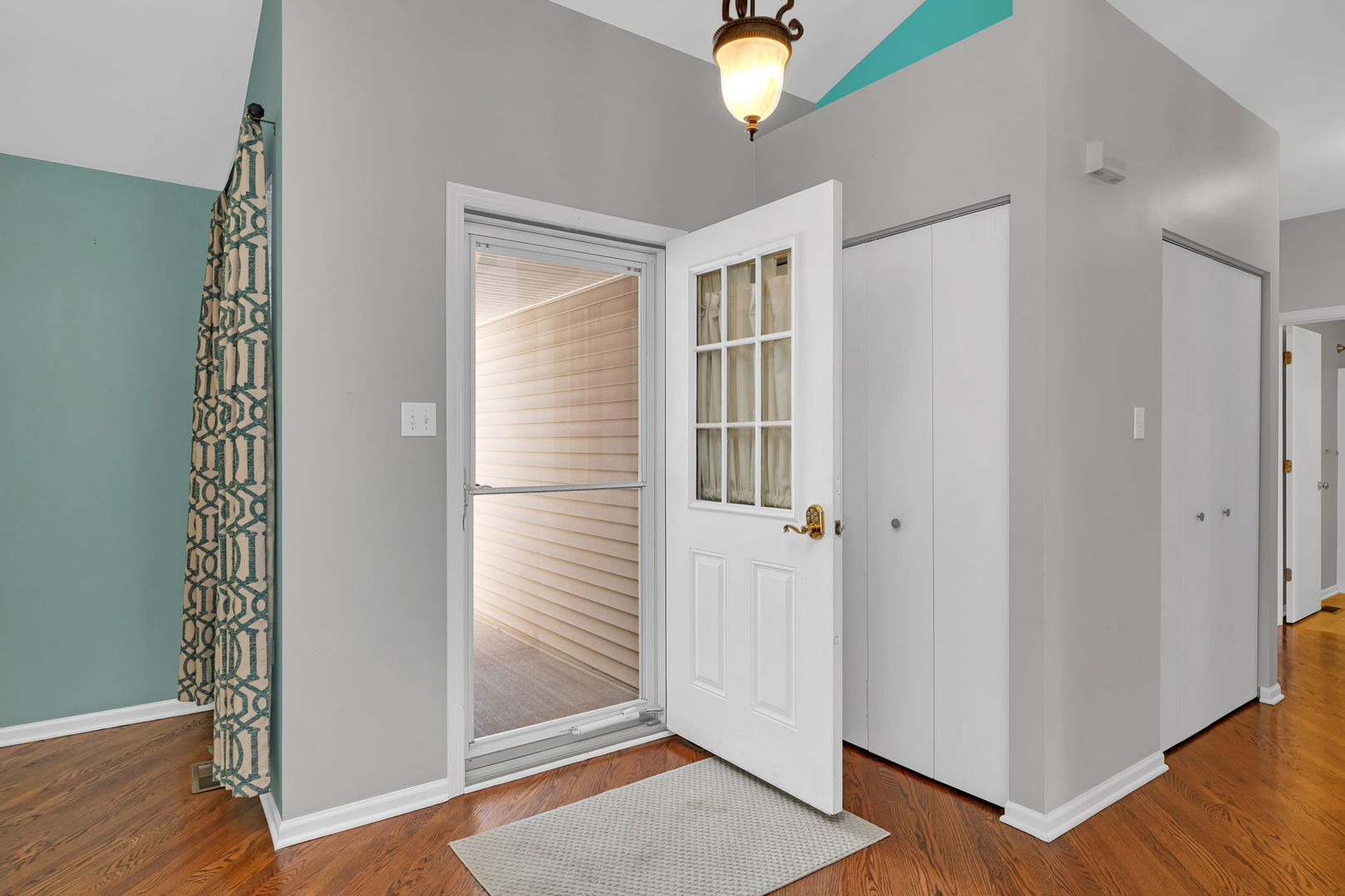 1211 Bluejay Lane, Plainfield, IL 60586