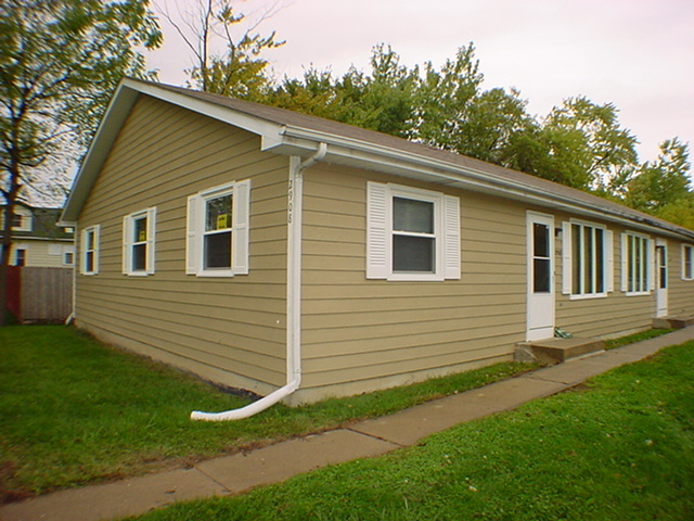 2908 30th Street, Zion, IL 60099