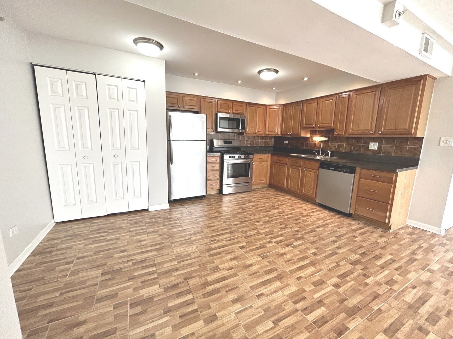 10440 Natoma Avenue #9, Chicago Ridge, IL 60415