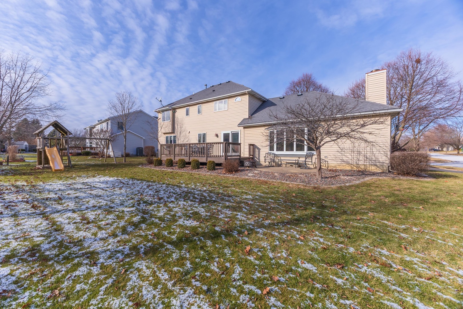 2813 Stonehurst Drive, Bloomington, IL 61704