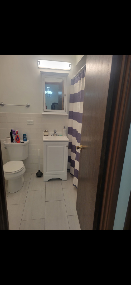 9202 Seymour Avenue, Schiller Park, IL 60176