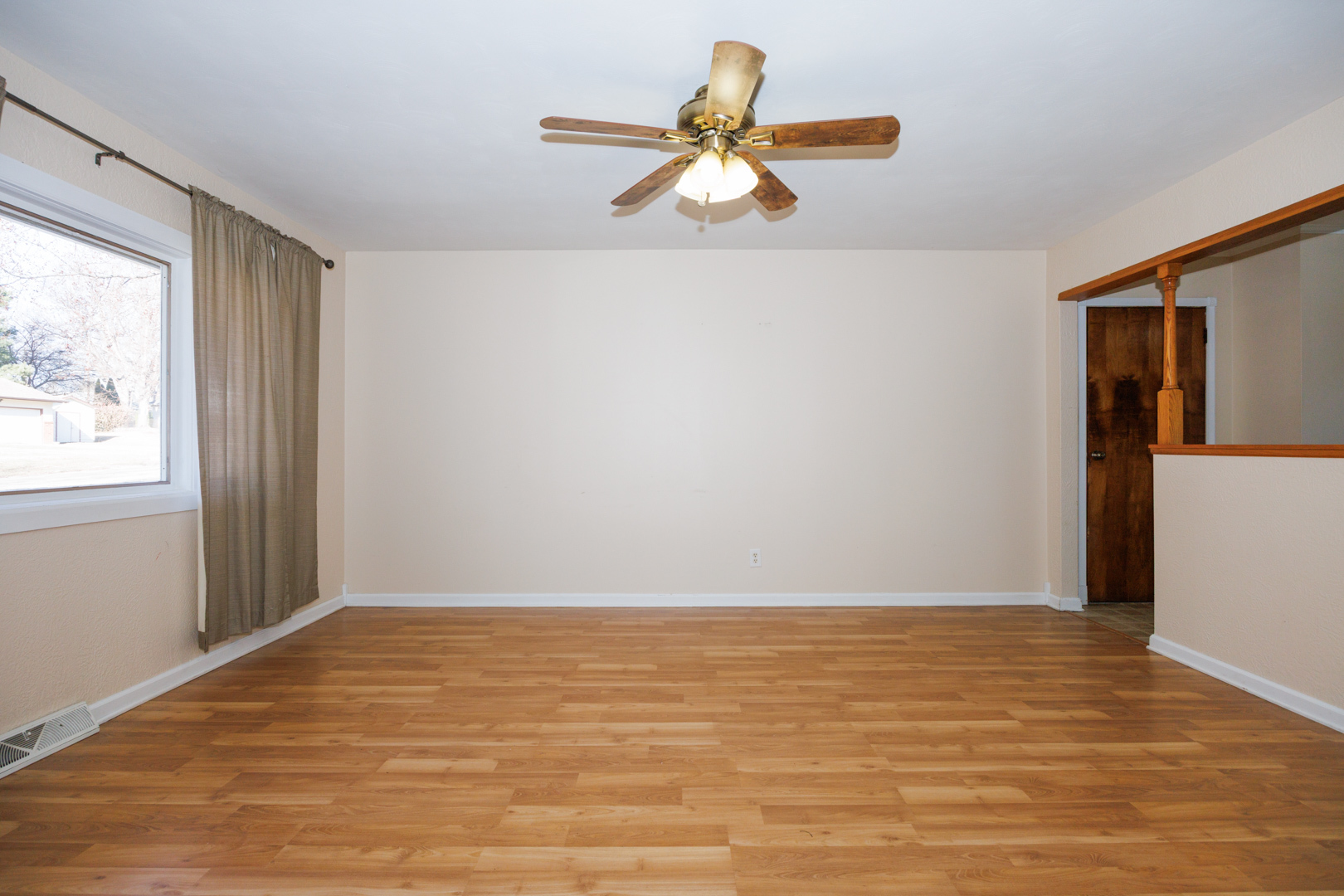 8021 Pine Avenue, Downs, IL 61736